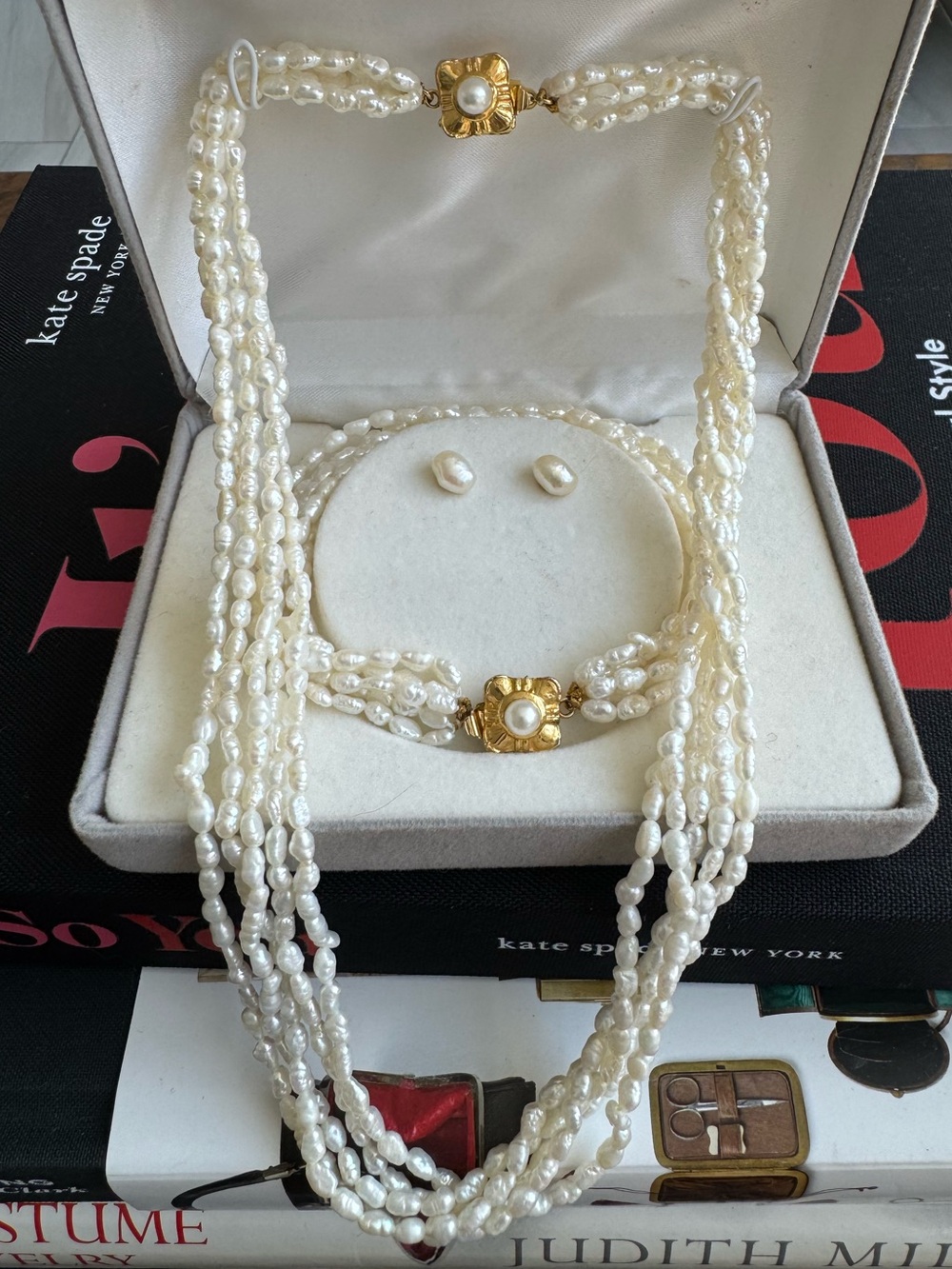 Vintage Multi-Strand Freshwater Rice Pearl Necklace Bracelet Earring White Set